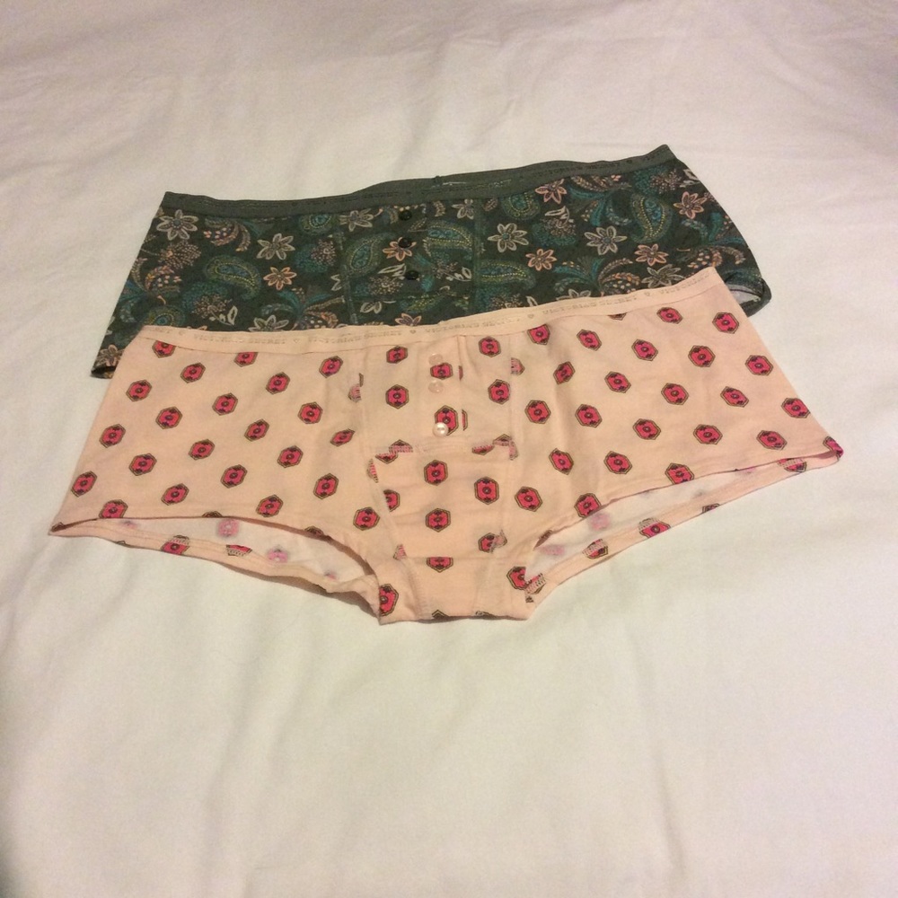 Victoria’s Secret shortie panties set of 2